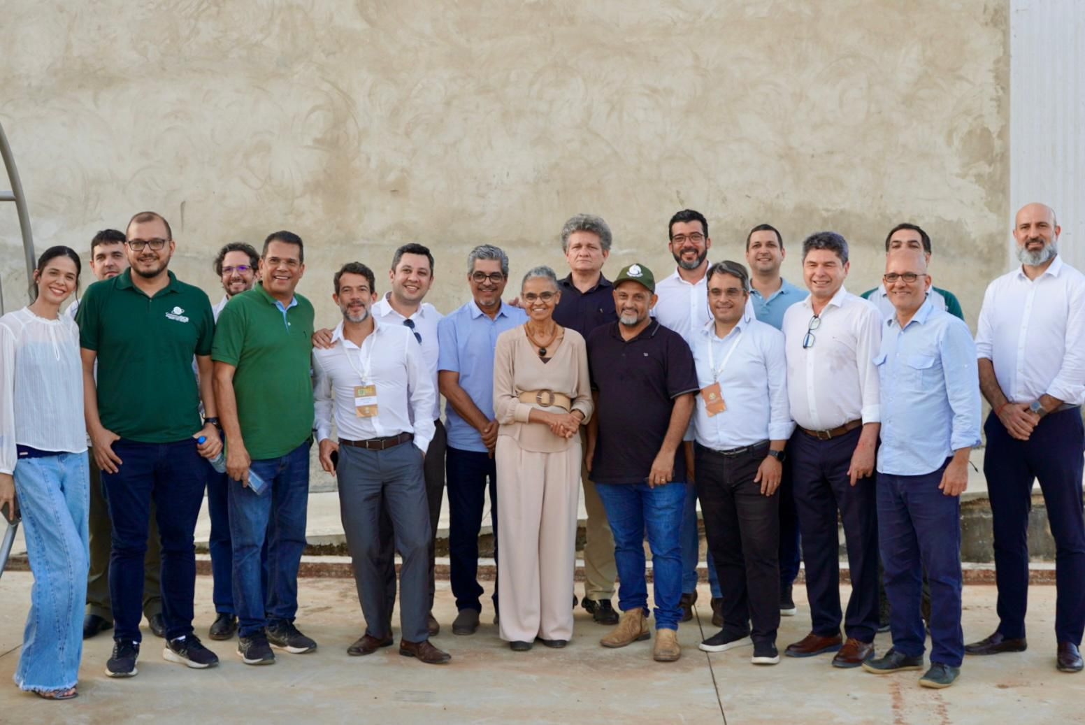 Cooperacre: exemplo de como gerar renda e proteger a floresta, destaca ministra Marina Silva em visita ao Acre