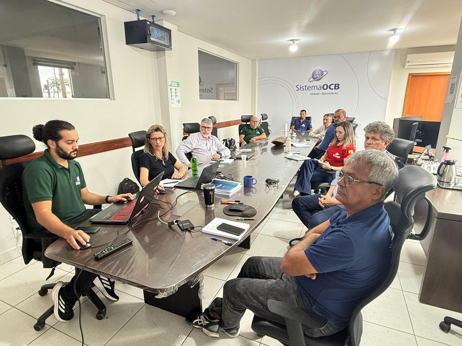 Sistema OCB/AC firma parceria com OCEPAR para desenvolver plano estratégico do cooperativismo no Acre
